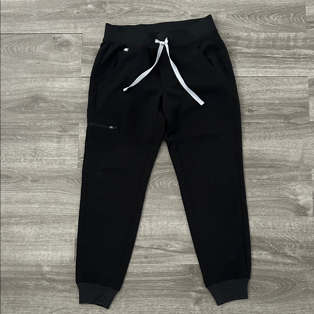 Figs black zamora joggers (petite length)